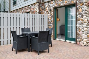 Suite, 1 King Bed, Non Smoking, Patio | View from room