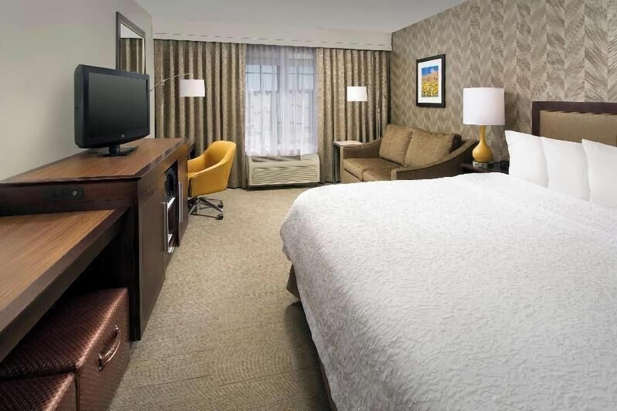 Desk, blackout drapes, iron/ironing board, free WiFi