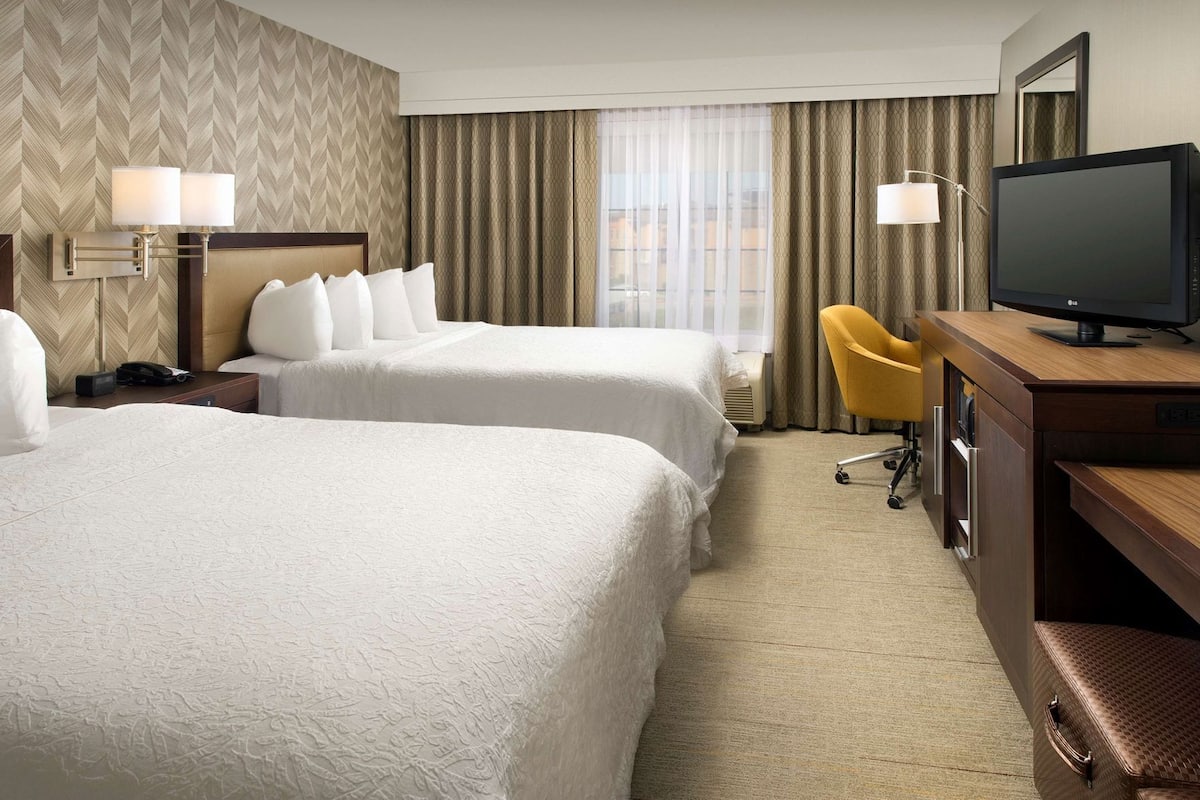 Desk, blackout drapes, iron/ironing board, free WiFi