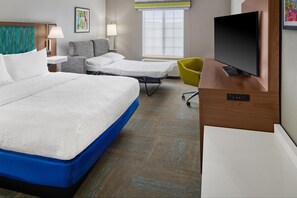 Room, 1 King Bed (Study) | Living area | 32-inch TV with cable channels