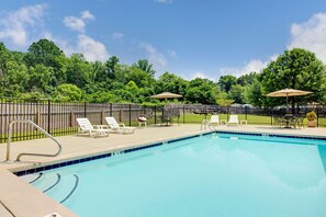 Seasonal outdoor pool