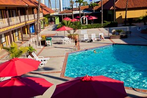 2 outdoor pools, pool umbrellas, sun loungers