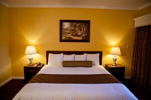 Tabla de planchar con plancha, wifi gratis y ropa de cama 