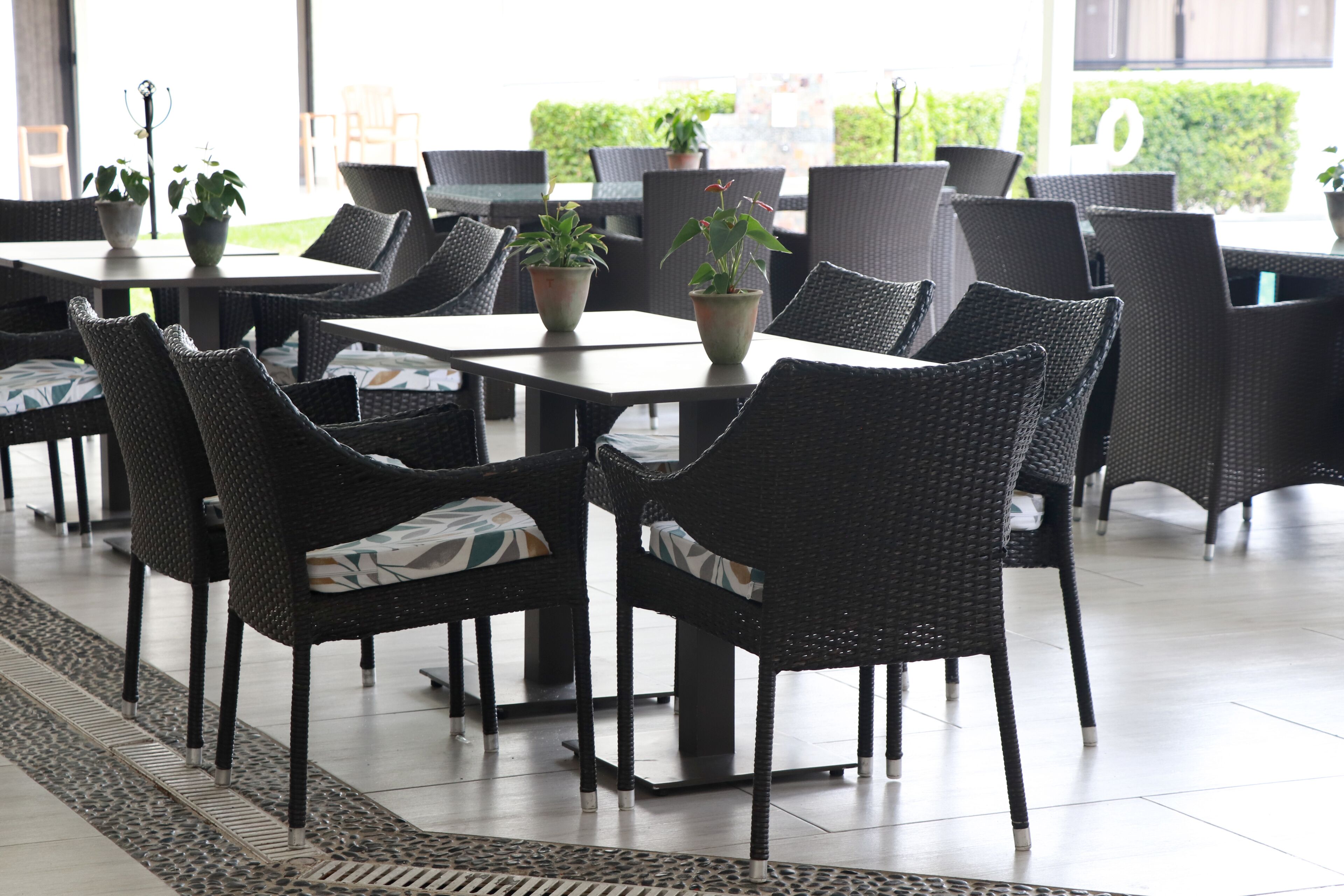 breakfast, lunch, dinner served; international cuisine, pool views