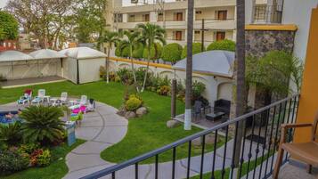 Executive Room, 2 Double Beds | Terrace/patio