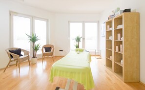 Body treatments, aromatherapy, facials, manicures and pedicures - Maifeld Sport- und Tagungshotel (Werl)