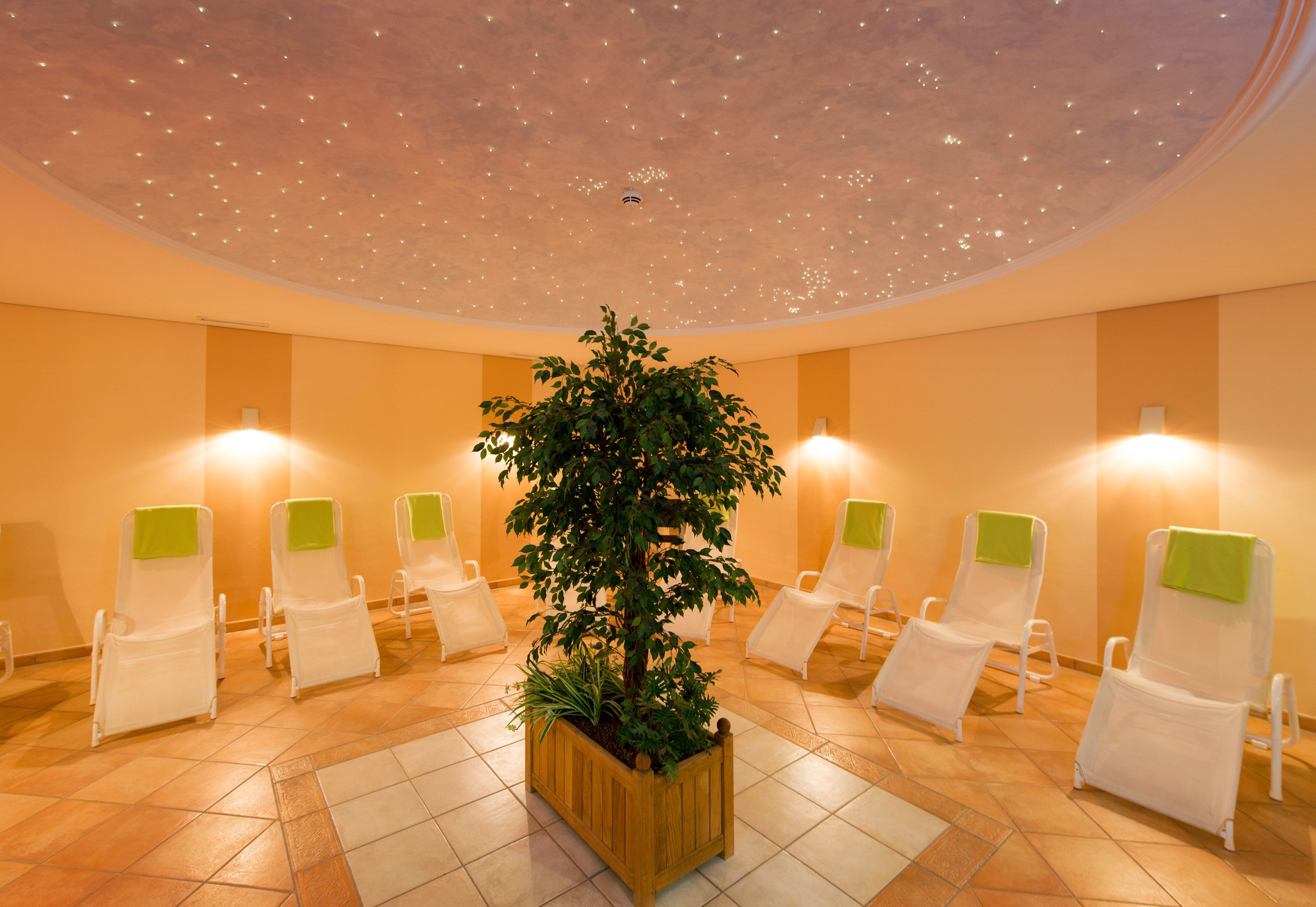 Körperbehandlungen, Aromatherapie, Gesichtsbehandlungen