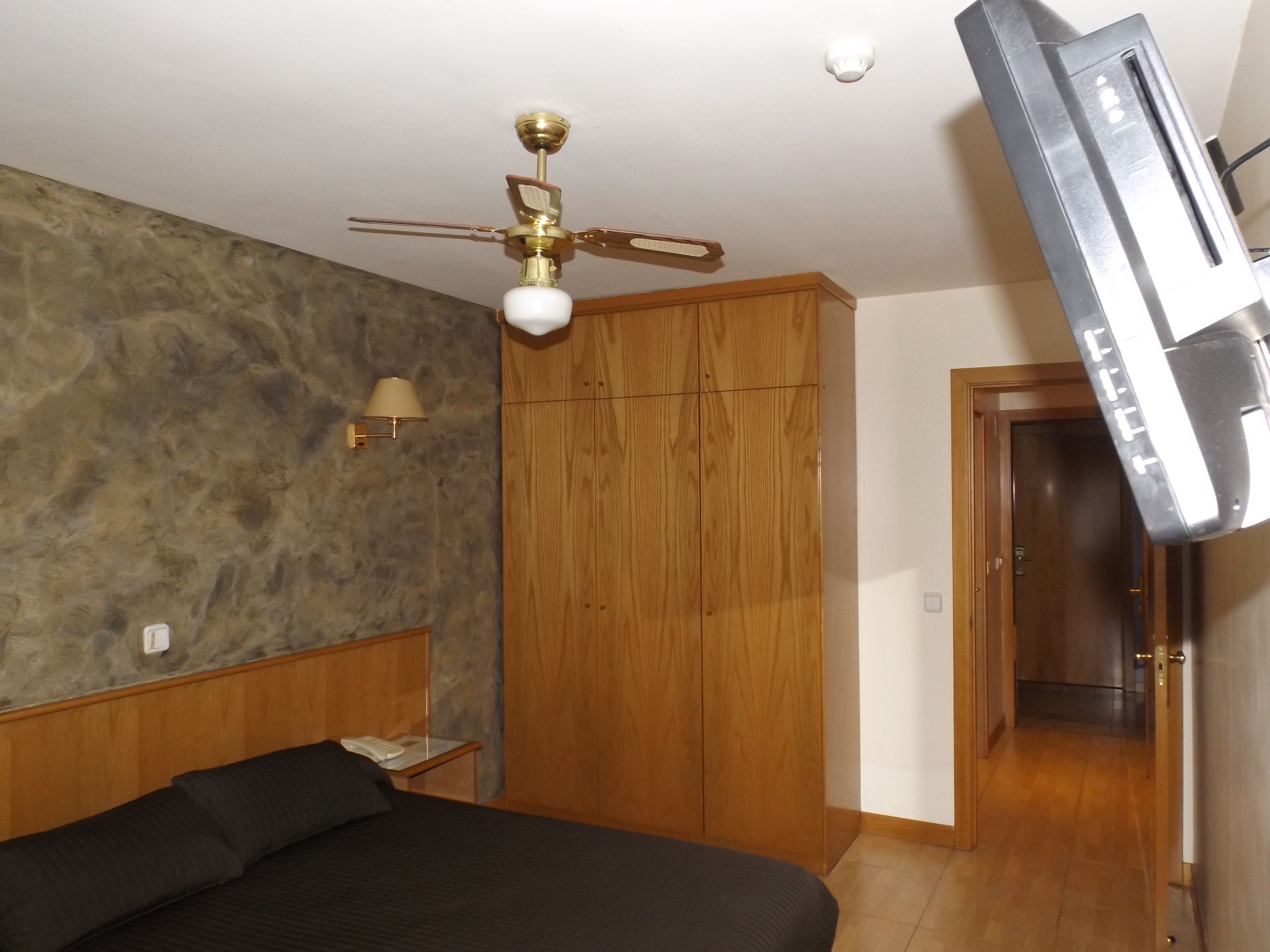 Ropa de cama de alta calidad y colchones con acolchado adicional