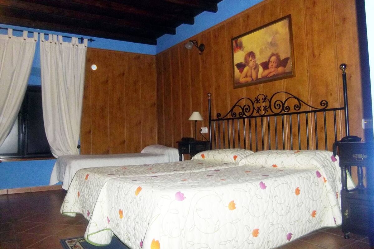 down duvets, minibar, desk, free wifi