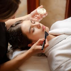 Couples treatment room(s), body treatments, hydrotherapy, aromatherapy