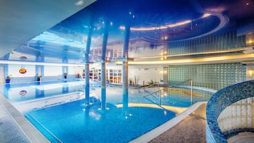Indoor pool, sun loungers, lifeguards on site