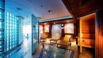 Couples treatment rooms, body treatments, hydrotherapy, aromatherapy