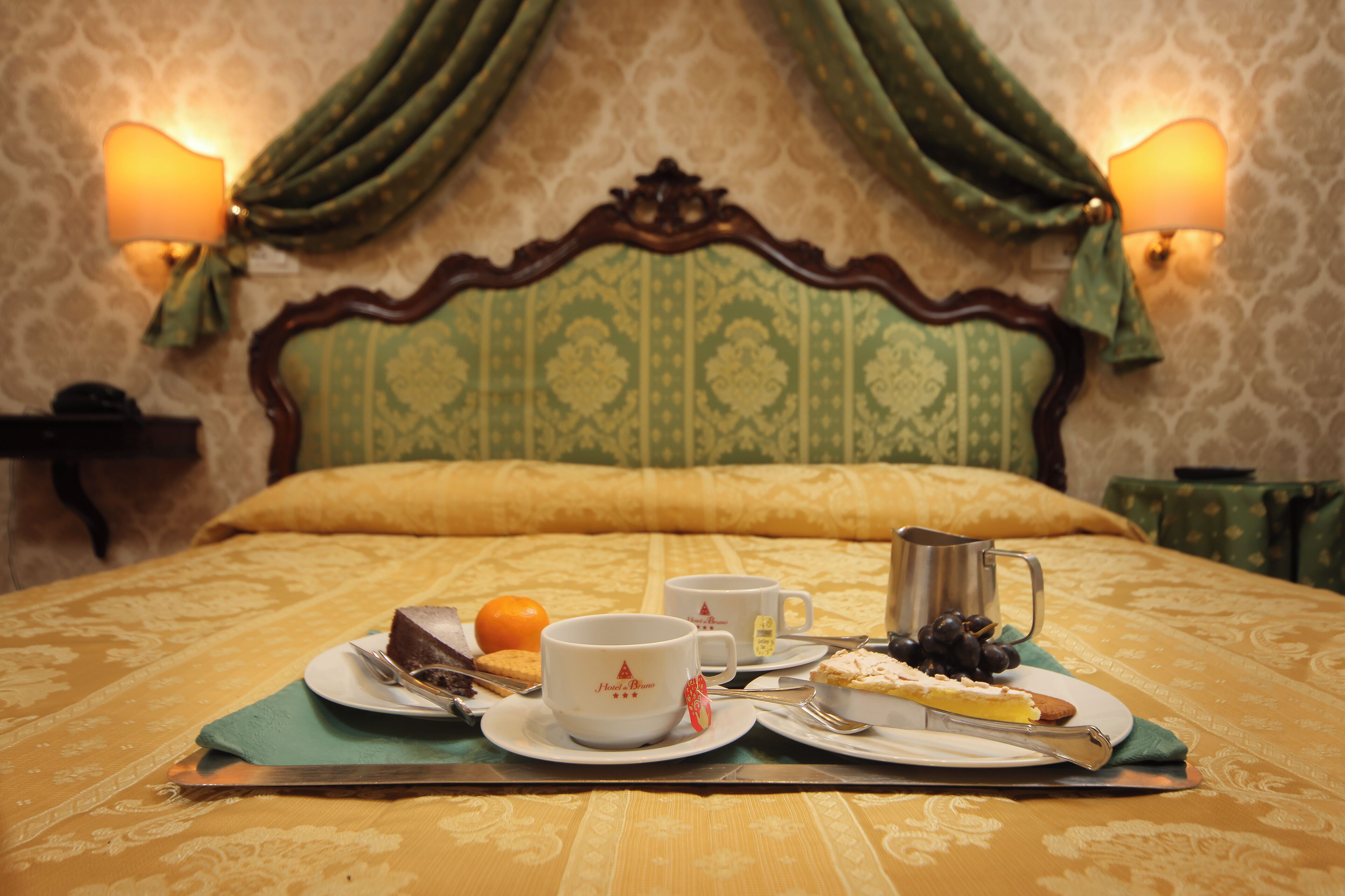 double or twin room | minibar, in-room safe, desk, free wifi