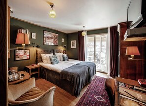 Standard Twin Room (Villa Gästis, Spa excluded) | Individually decorated, individually furnished, iron/ironing board