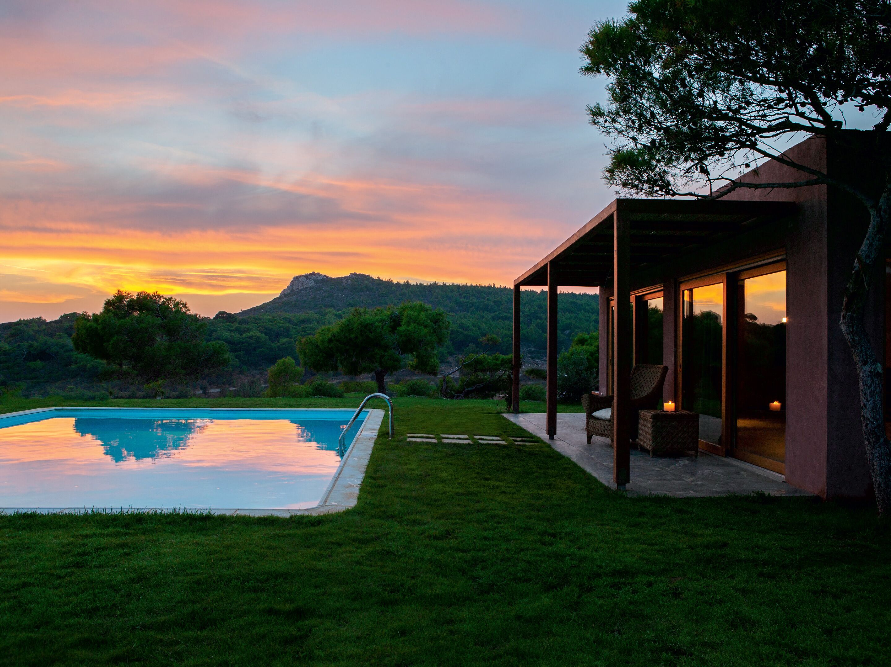 the estate on the hill | garden view