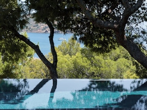 1-Bedroom Infinity Villa | Private pool