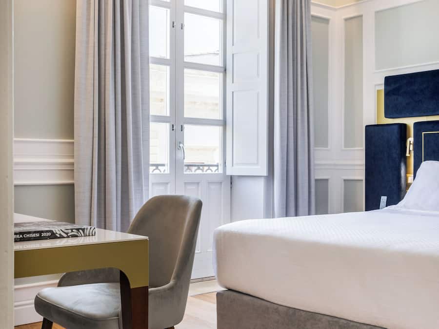 Superior Double Room | Premium bedding, minibar, in-room safe, desk