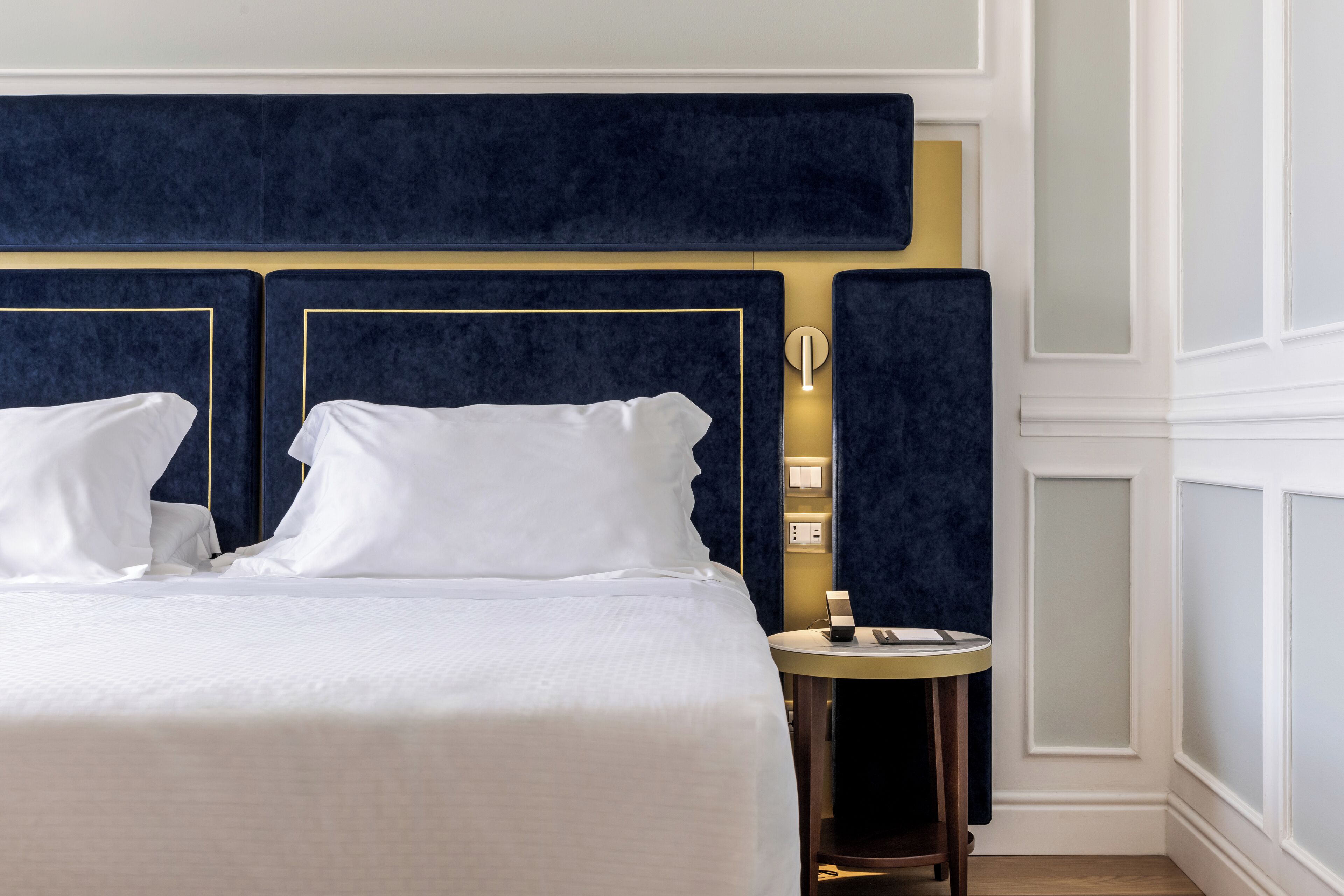 junior suite | 1 bedroom, premium bedding, minibar, in-room safe