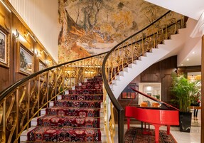 Handrails in stairways