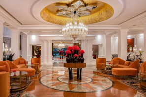 Sala de estar en el lobby