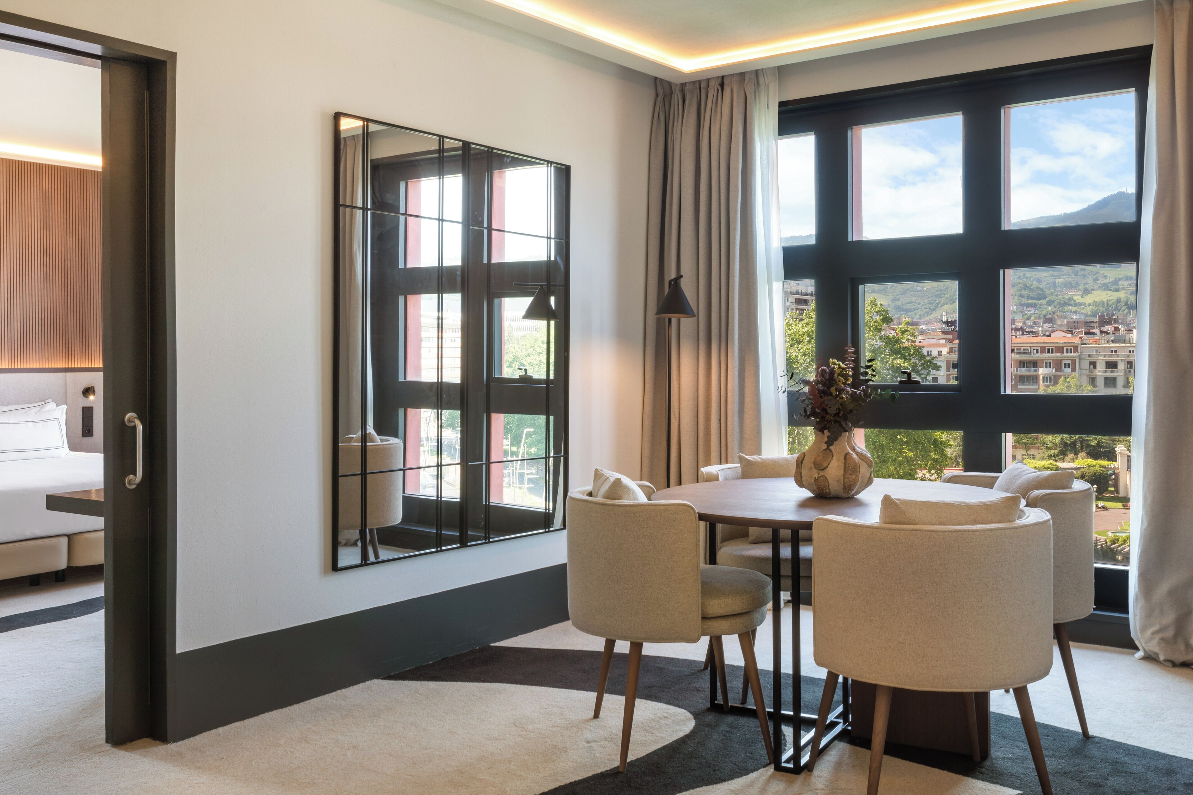 gran suite the level | minibar, in-room safe, desk, soundproofing