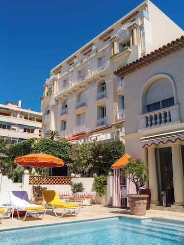 Hotel Juana