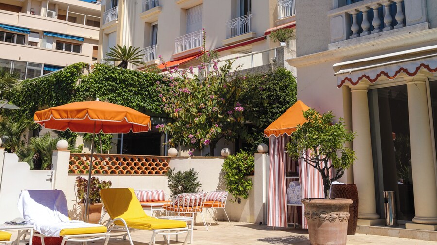Hotel Juana
