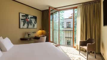 Phòng Deluxe | 1 phòng ngủ, bộ đồ giường cao cấp, nệm Select Comfort, minibar