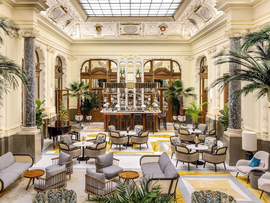 Bar (en la propiedad)