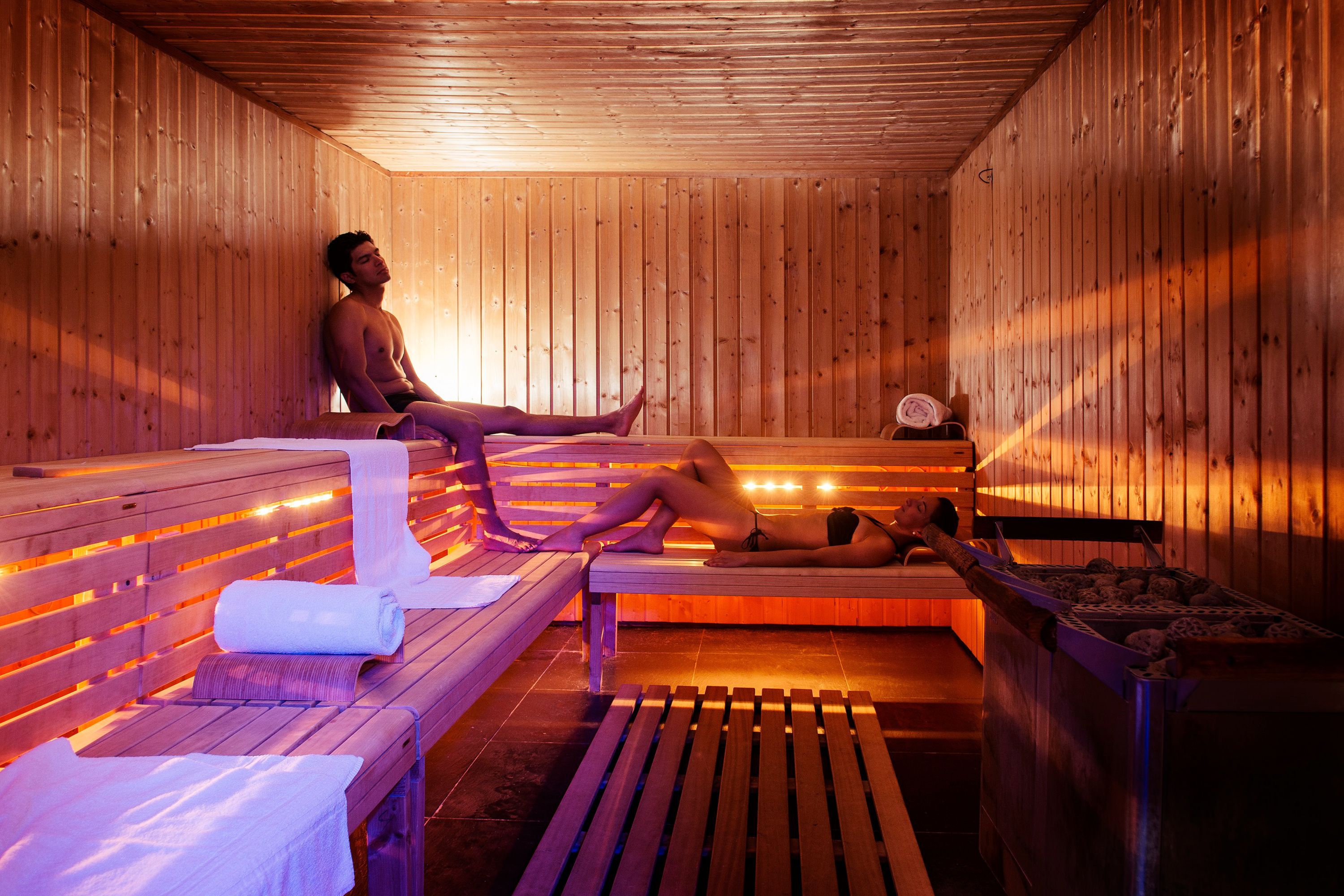 couples treatment room(s), sauna, hot tub, steam room, body treatments