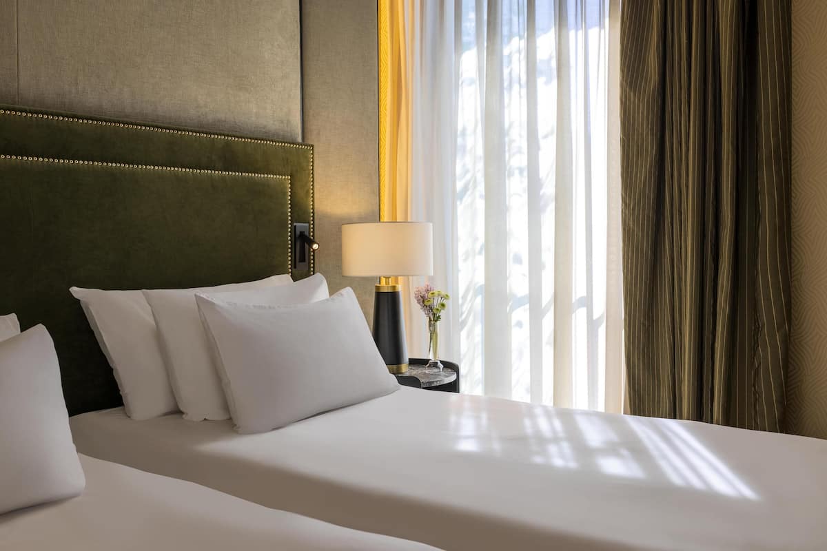 1 bedroom, premium bedding, Select Comfort beds, minibar