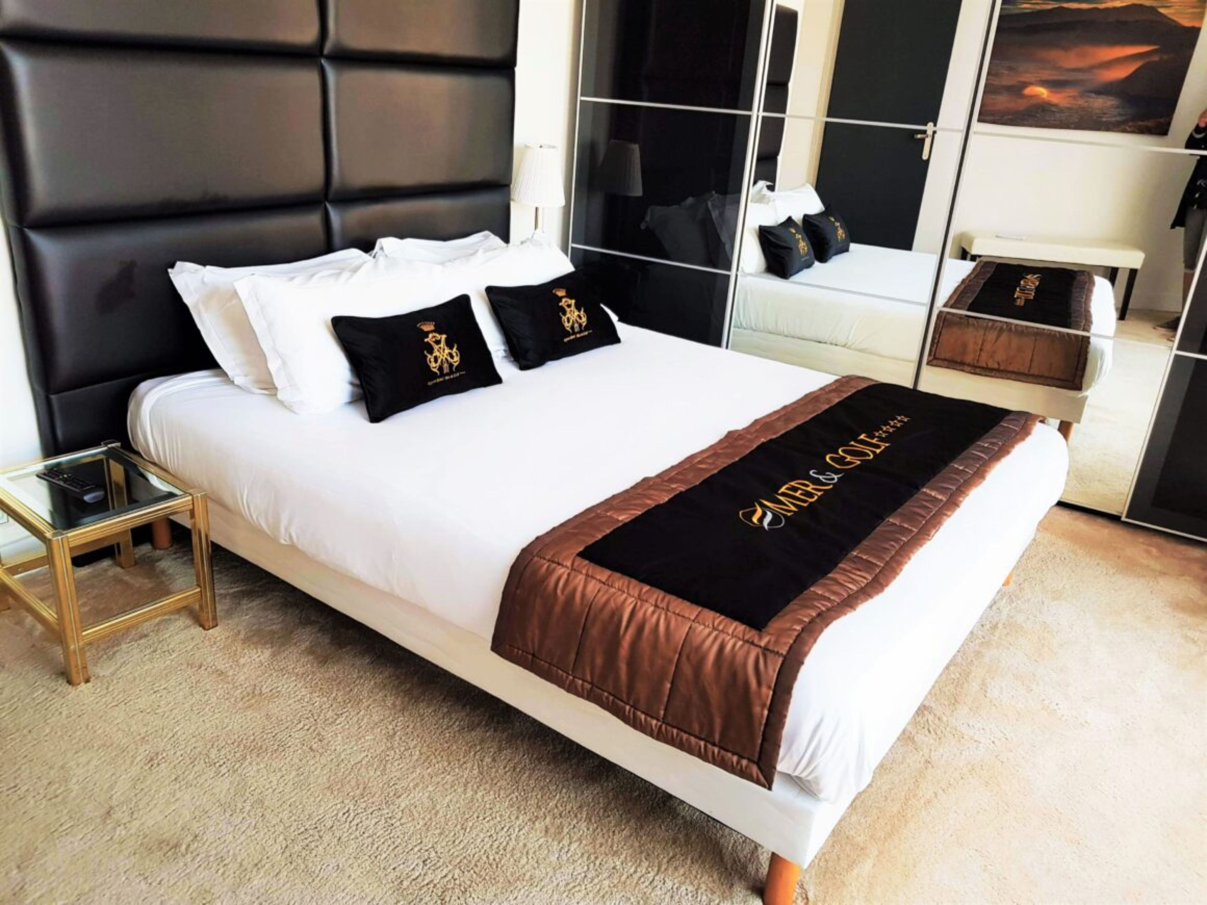 Suite, 2 Bedrooms, Pool View (6 persons) | Premium bedding, individually furnished, bed sheets