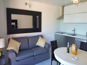 Suite, 2 Bedrooms, Pool View (6 persons)