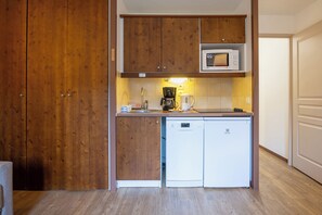 Studio 4 personnes - 1 coin nuit | Private kitchenette
