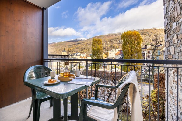 Apartment, 1 Bedroom | Terrace/patio - Pierre & Vacances Residence Les Trois Domaines (Ax-les-Thermes)