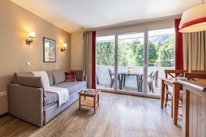 Apartment 6 people - 1 bedroom + 1 sleeping alcove | Living area