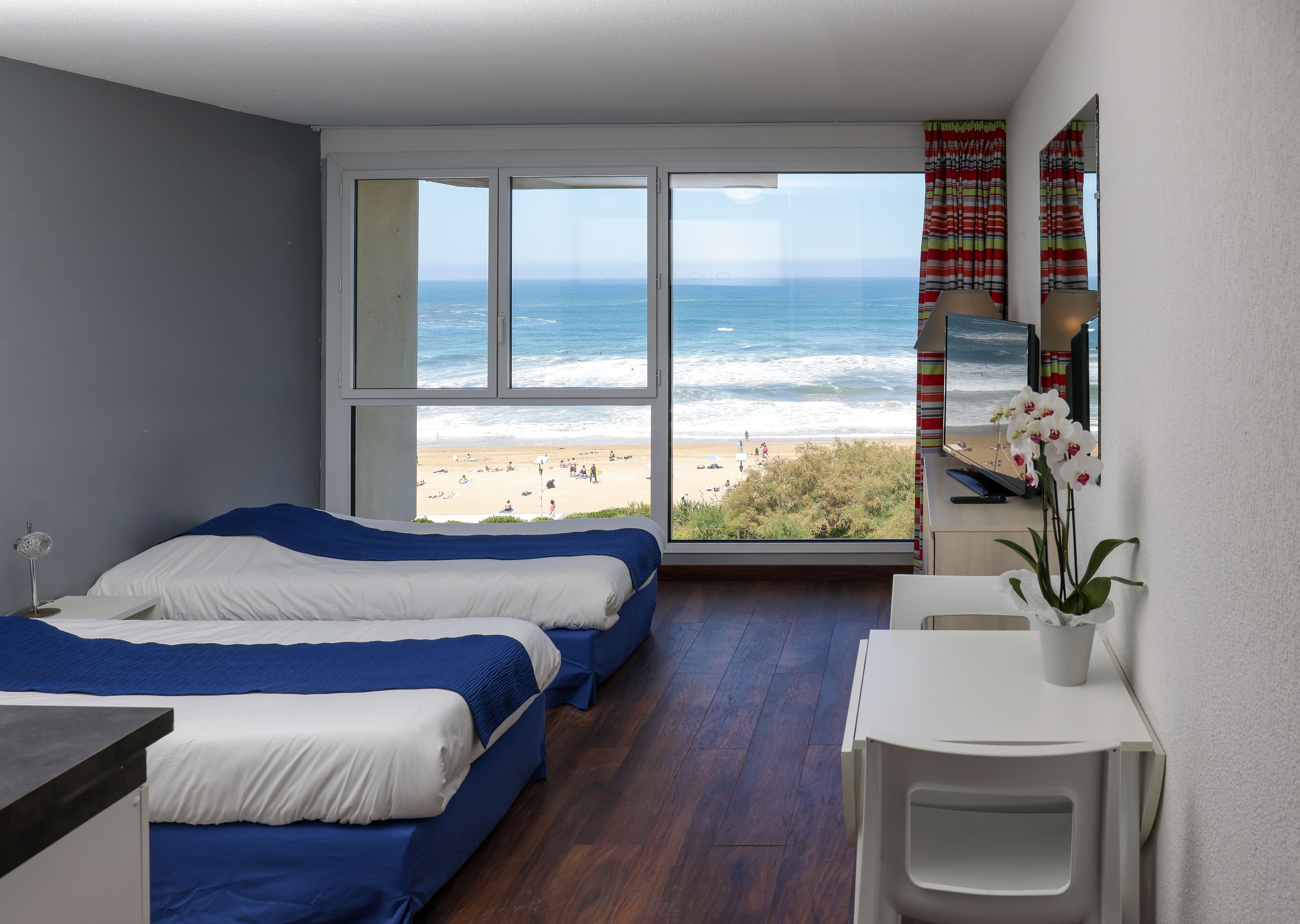 Studio, Sea View | Soundproofing, iron/ironing board, free WiFi, bed sheets