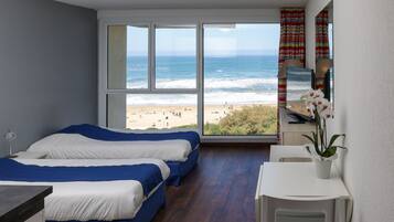 Studio, Sea View | Soundproofing, iron/ironing board, free WiFi, bed sheets