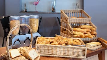 Daily buffet breakfast (EUR 25 per person)