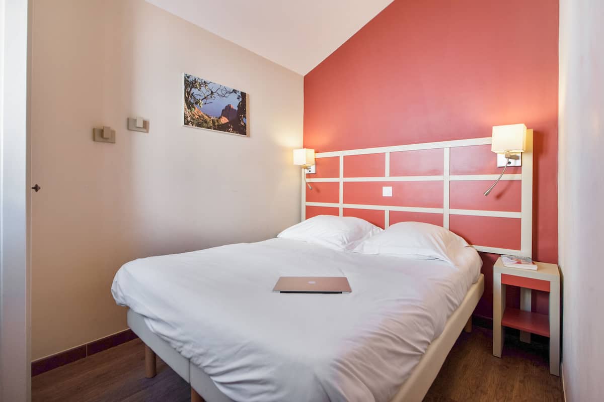 Iron/ironing board, cots/infant beds, free WiFi, bed sheets