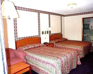 Individually furnished, desk, blackout curtains, free WiFi - Wesley Inn & Suites (Middletown)