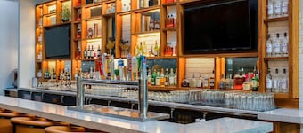 Radisson Hotel & Suites Fort McMurray