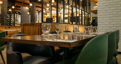 Radisson Hotel & Suites Fort McMurray
