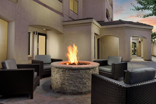 Courtyard by Marriott Salinas Monterey