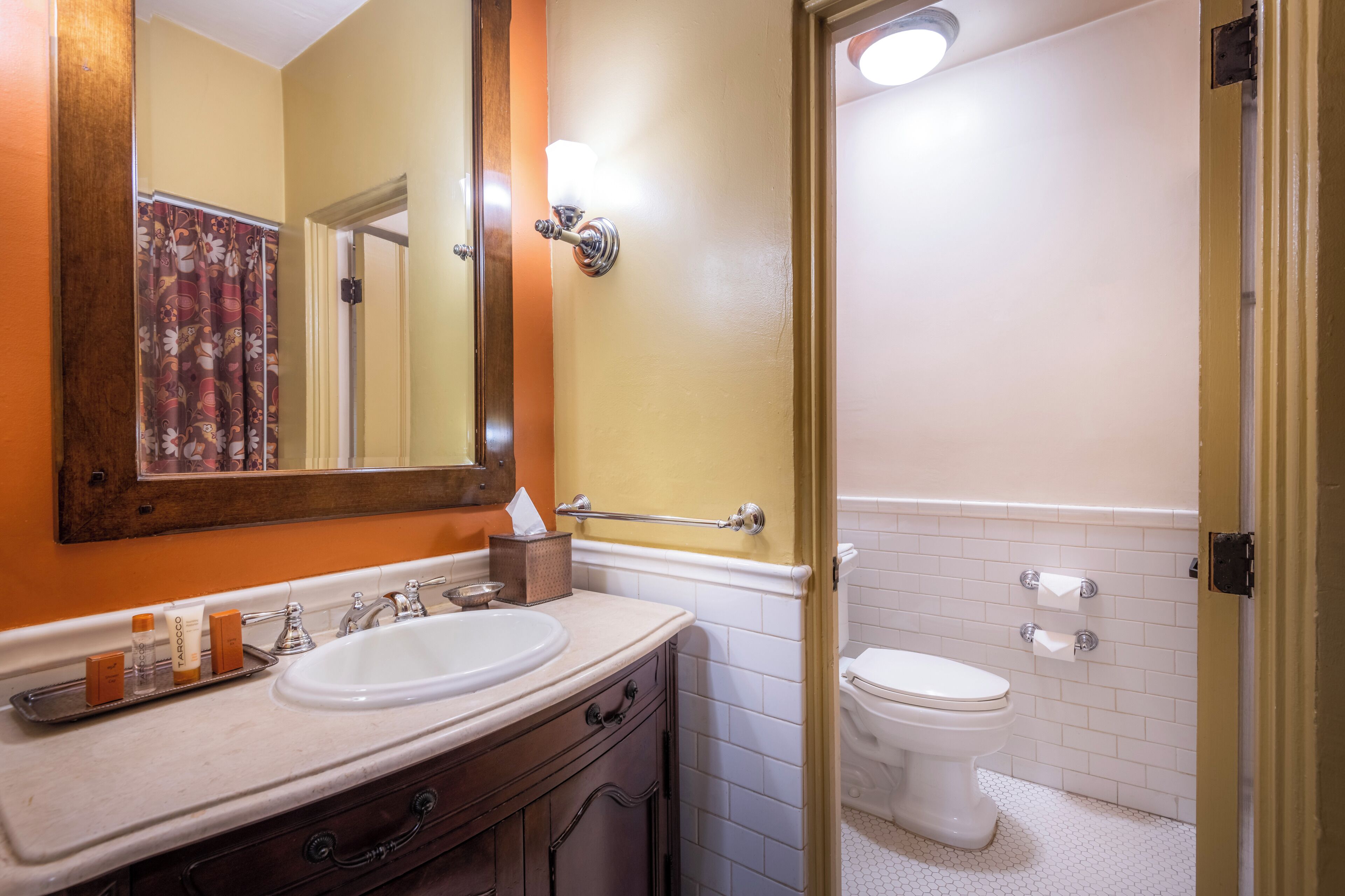 combined shower/bathtub, free toiletries, hair dryer, bathrobes