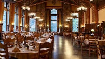 Breakfast and dinner served, American cuisine