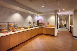 Tägliches inbegriffenes Frühstücksbuffet
