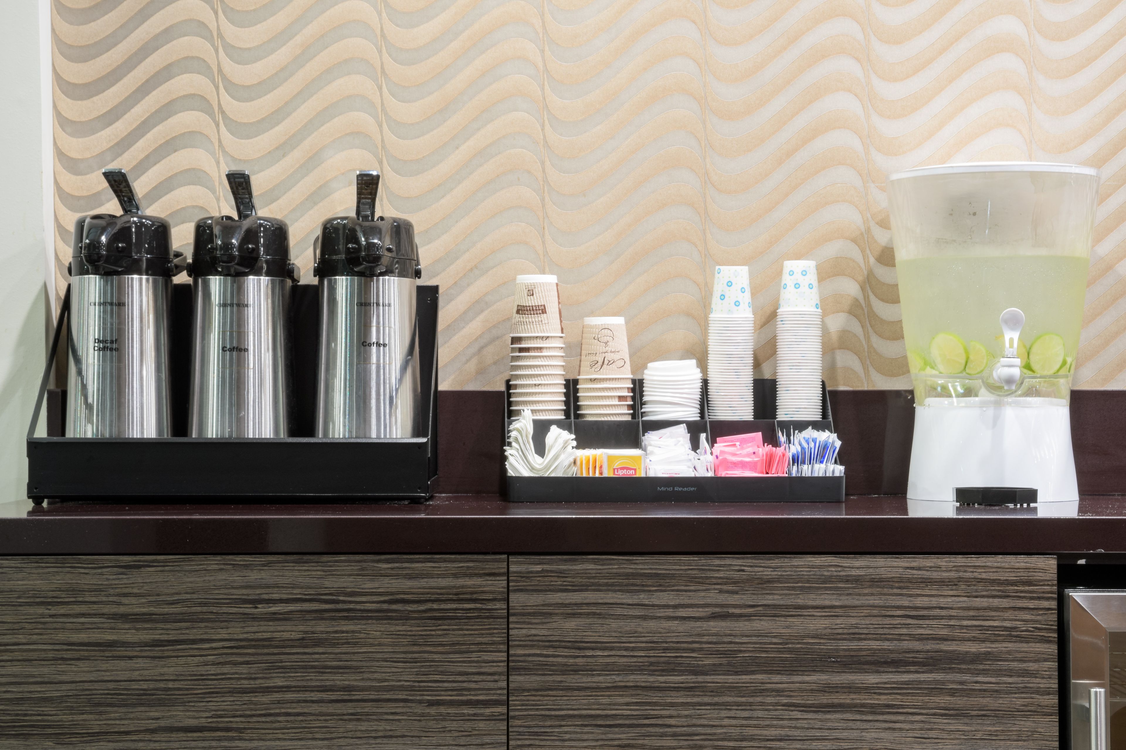 Photo - Hotel Xilo Glendale