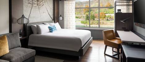 Room, 1 King Bed with Sofa bed, River View