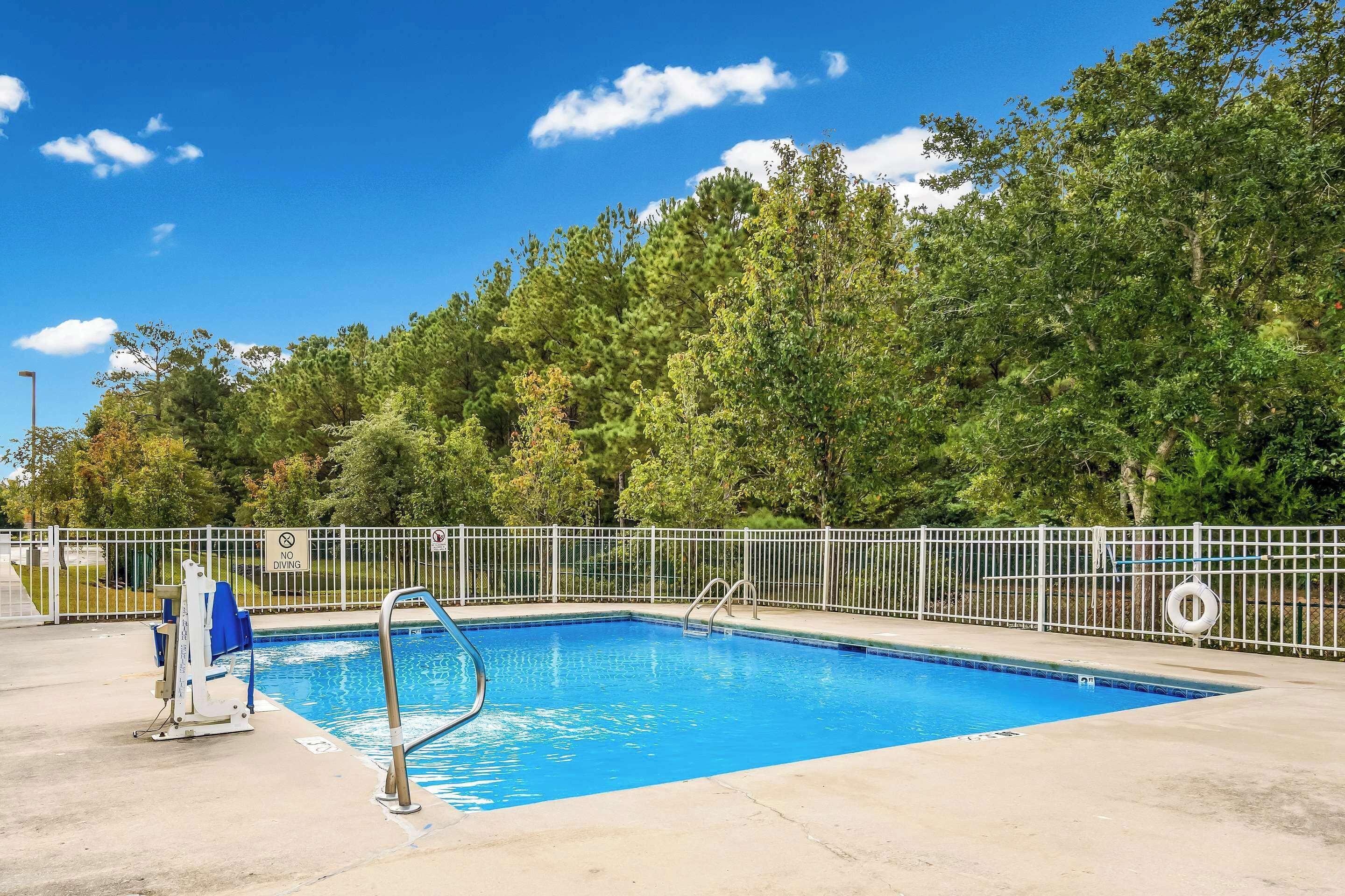 Alberca al aire libre por temporada 